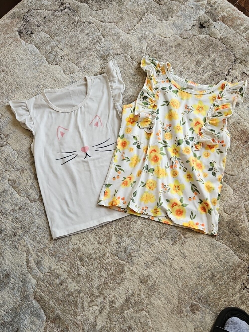 Girls Size 7 Lot - 4 Sleeveless Ruffle Detail Tops - Picture 2 of 3